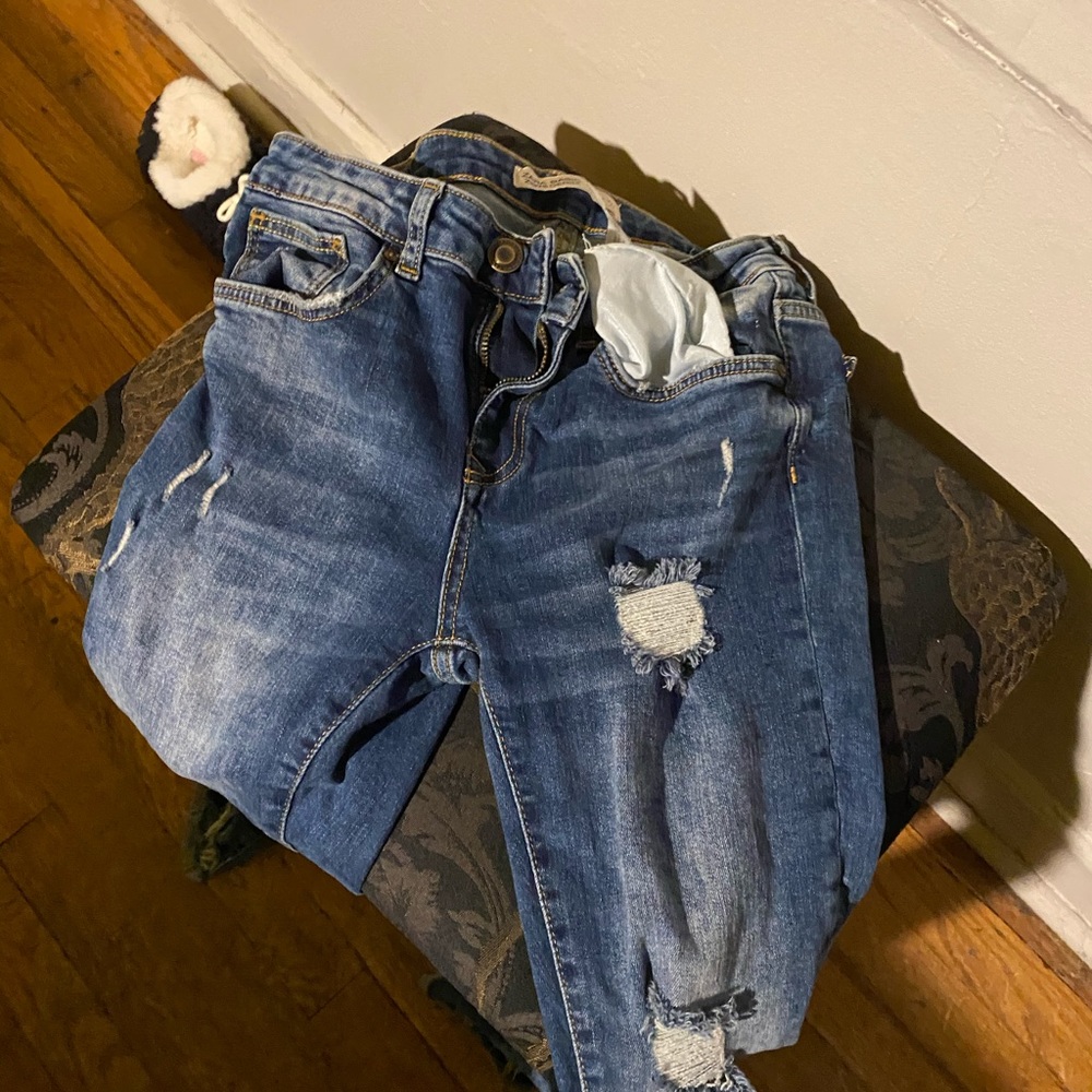 Zara’s jeans size 6